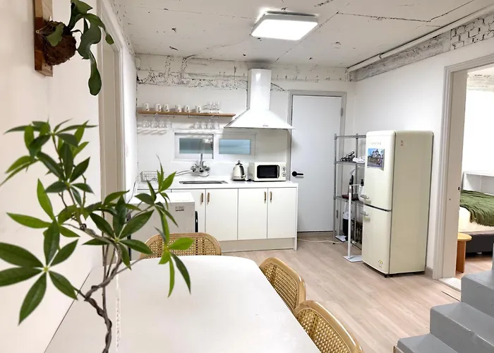 Cozy Hapjeong Hongdae, Parking Available, Negotiable Apartamento