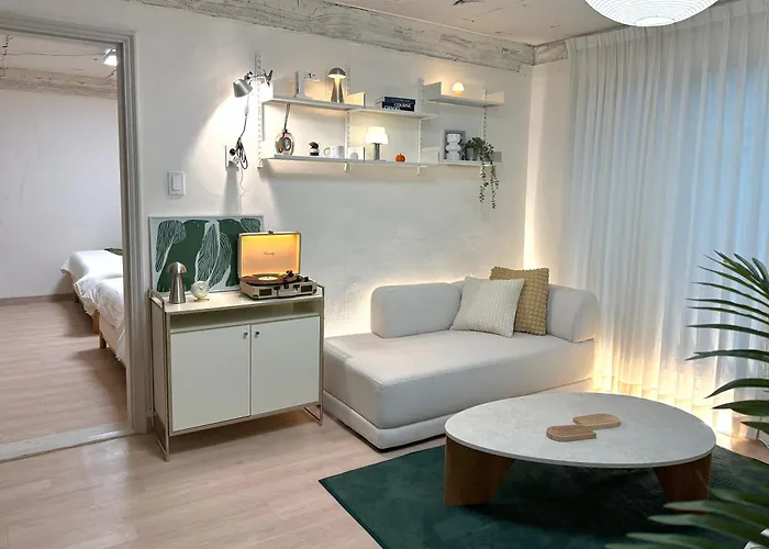 Cozy Hapjeong Hongdae, Parking Available, Negotiable Apartamento