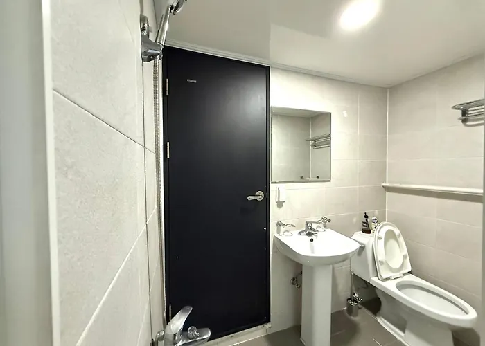 Cozy Hapjeong Hongdae, Parking Available, Negotiable Seul