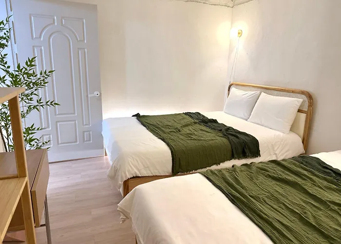 Cozy Hapjeong Hongdae, Parking Available, Negotiable *