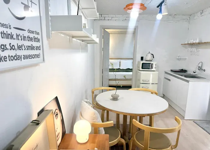 Apartamento Cozy Hapjeong Hongdae, Parking Available, Negotiable