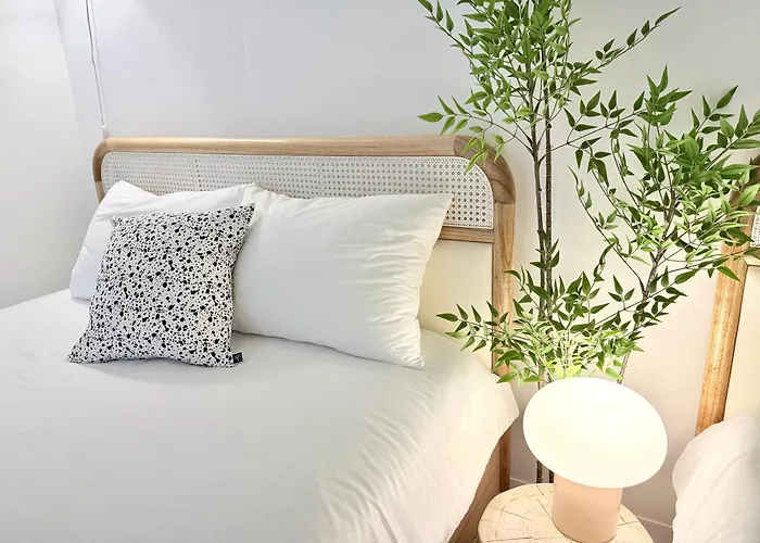 Cozy Hapjeong Hongdae, Parking Available, Negotiable *