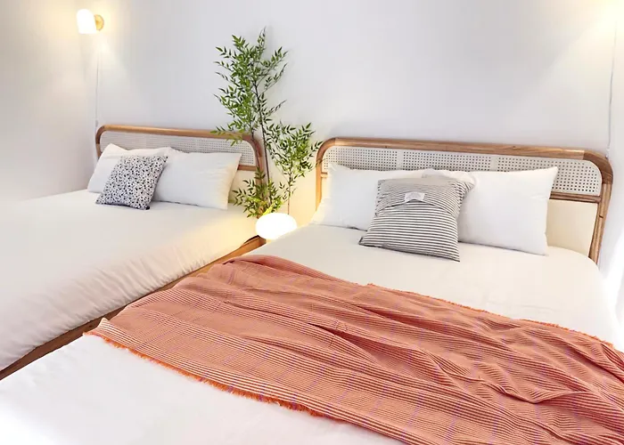Cozy Hapjeong Hongdae, Parking Available, Negotiable