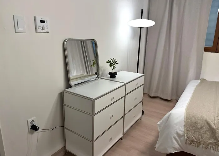 Apartamento Cozy Hapjeong Hongdae, Parking Available, Negotiable *