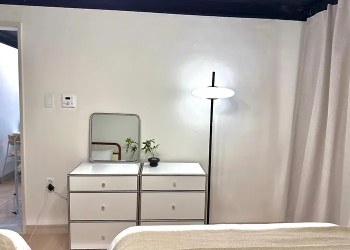 Apartamento Cozy Hapjeong Hongdae, Parking Available, Negotiable