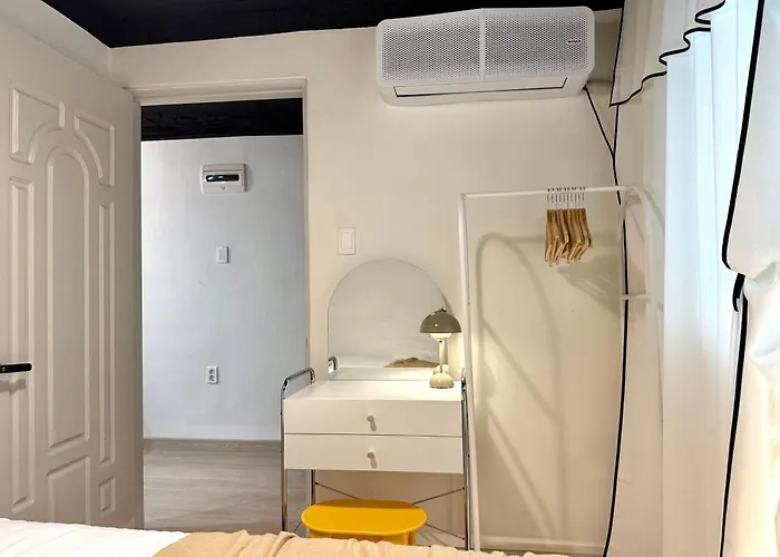 Cozy Hapjeong Hongdae, Parking Available, Negotiable Apartamento
