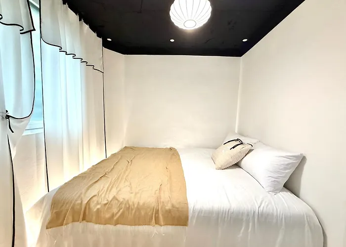 Cozy Hapjeong Hongdae, Parking Available, Negotiable *