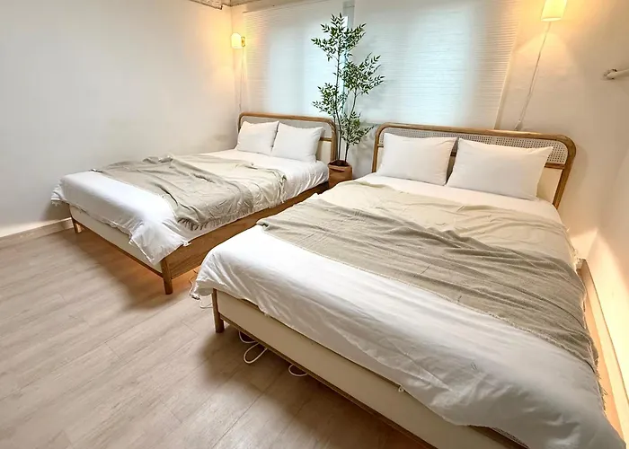 Cozy Hapjeong Hongdae, Parking Available, Negotiable *